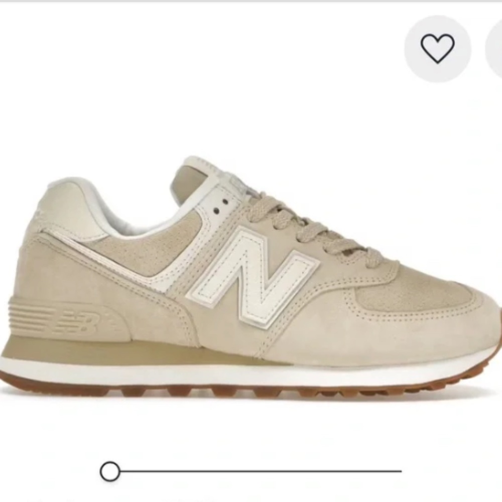 New Balance 574 in tan/cream size 9